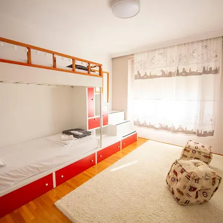 Urban Harmony - Prime X Groups 6-8 Apartman